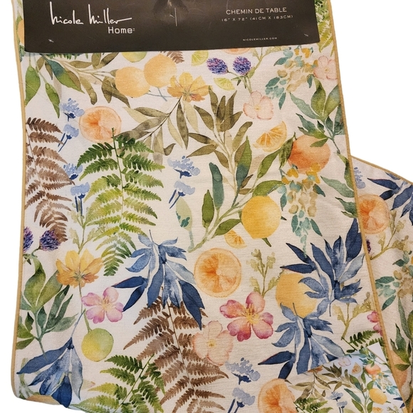 Nicole Miller Floral Table Lemons Runner 16" x 72" Floral NWT Made India - Picture 1 of 5